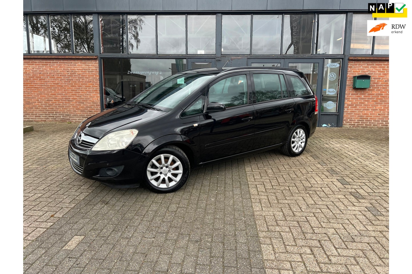 Opel Zafira - 1.6 Temptation 1.6 Temptation, Airco, Navi, Trekhaak - AutoWereld.nl