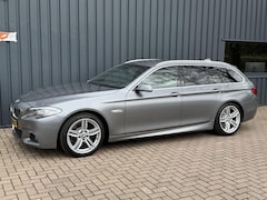 BMW 5-serie Touring - 520i High Executive M-PAKKET/NAP/NAVI/