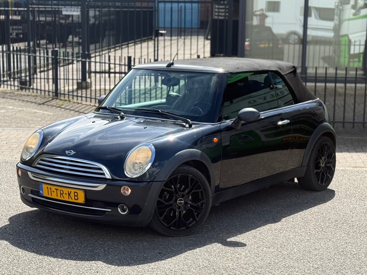 MINI Cabrio - Mini 1.6 One Pepper / APK / NAP - AutoWereld.nl