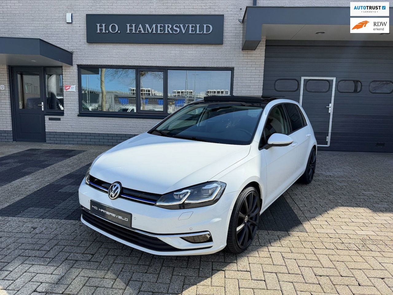Volkswagen Golf - 1.5 TSI Highline 1.5 TSI Highline - AutoWereld.nl
