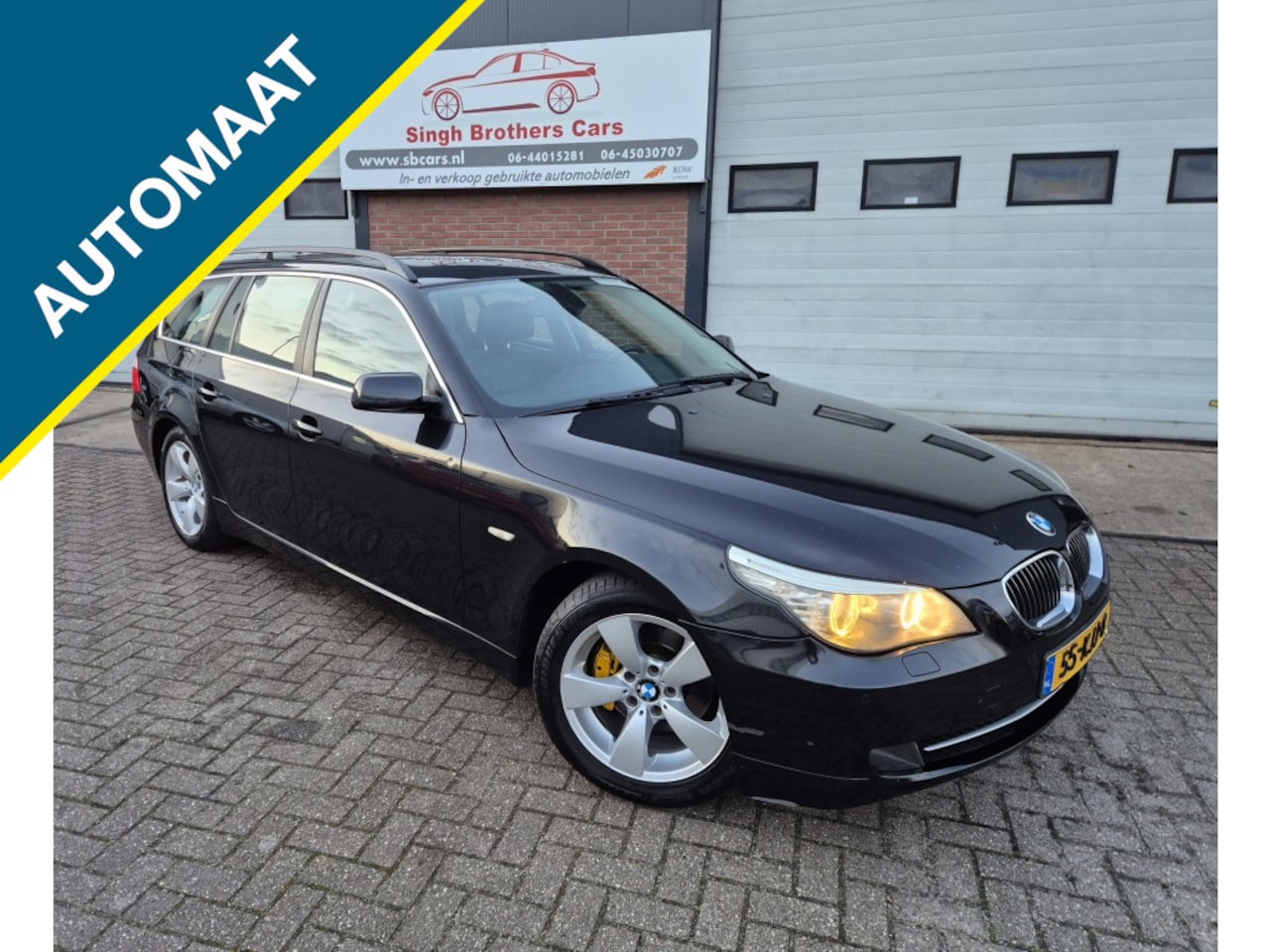 BMW 5-serie Touring - 525i EXE AUT LCI DAK LEER NAVI TREKHAAK INRUIL MOG!!! - AutoWereld.nl