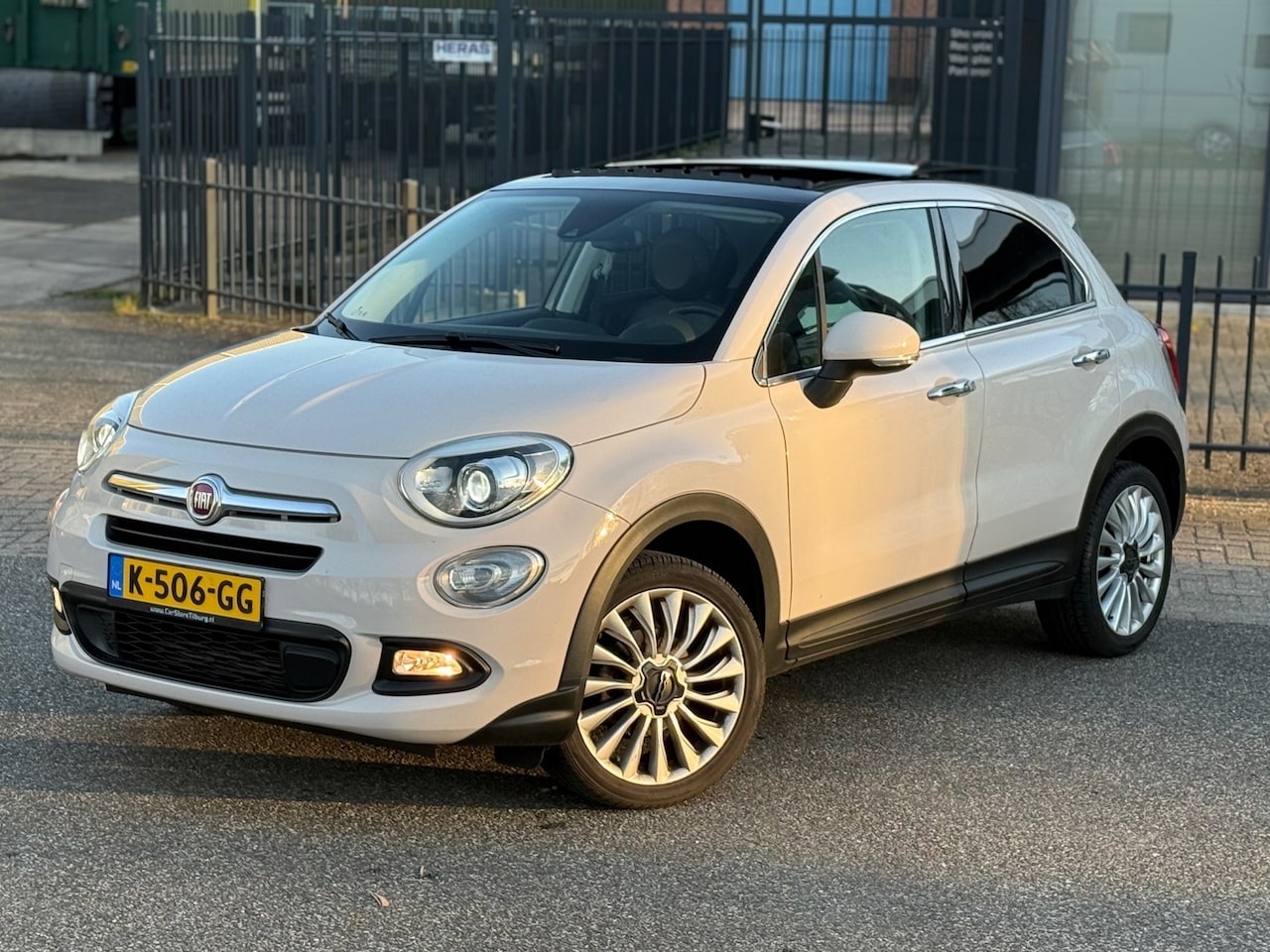 Fiat 500 X - 1.4 Turbo Panoramadak / Keyless / APK - AutoWereld.nl