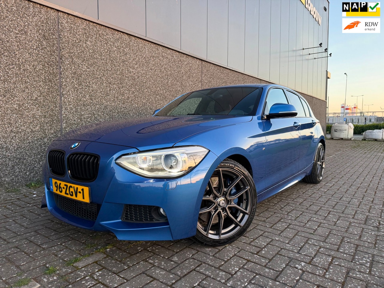 BMW 1-serie - 116i Upgrade Edition/M-Pakket/NL AUTO/2de eigenaar? - AutoWereld.nl