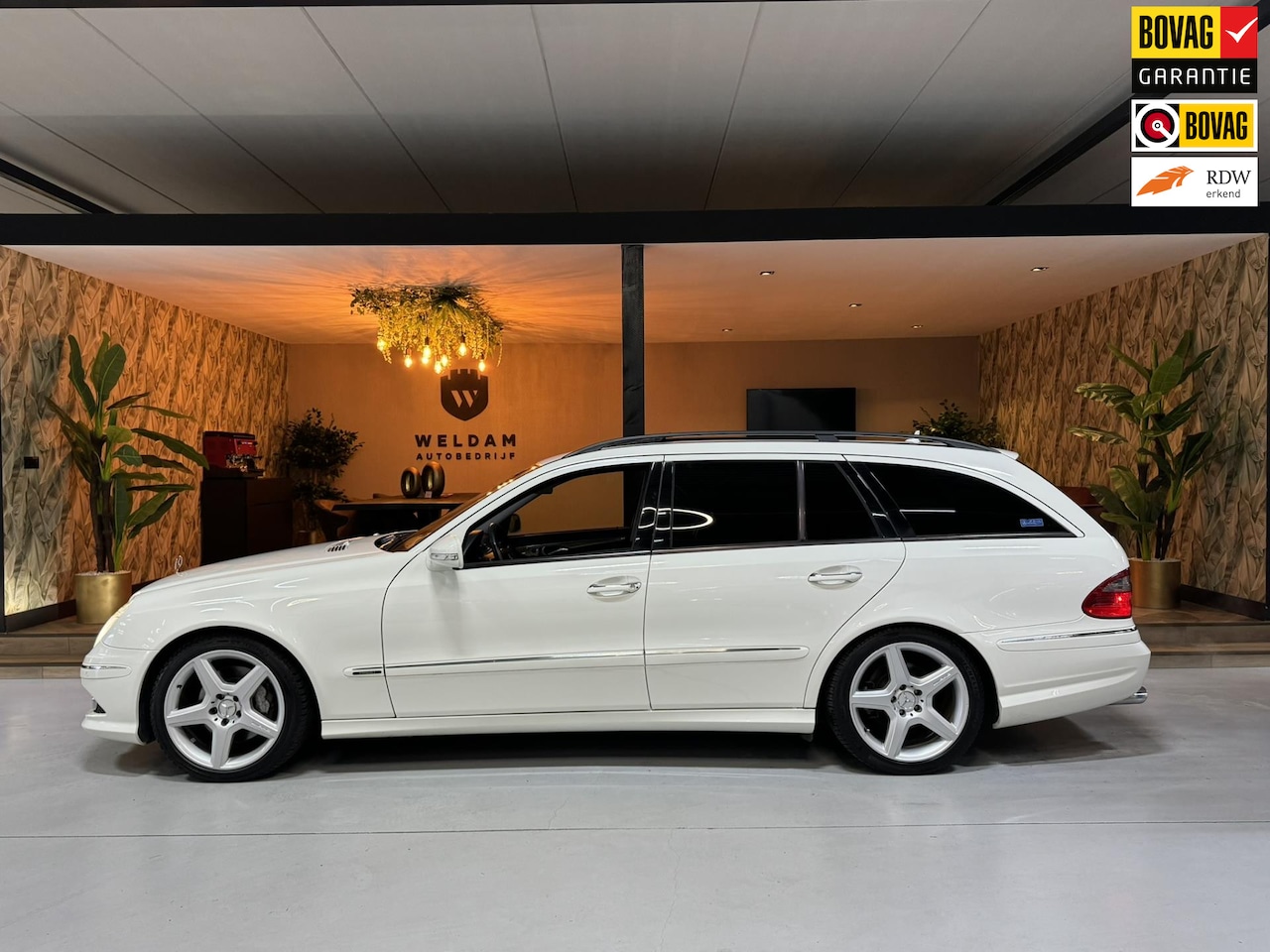 Mercedes-Benz E-klasse Estate - 550 AMG Avantgarde Garantie Pano Memory Leder StoelVW Elek Achterklep Cruise Navi Clima Ri - AutoWereld.nl