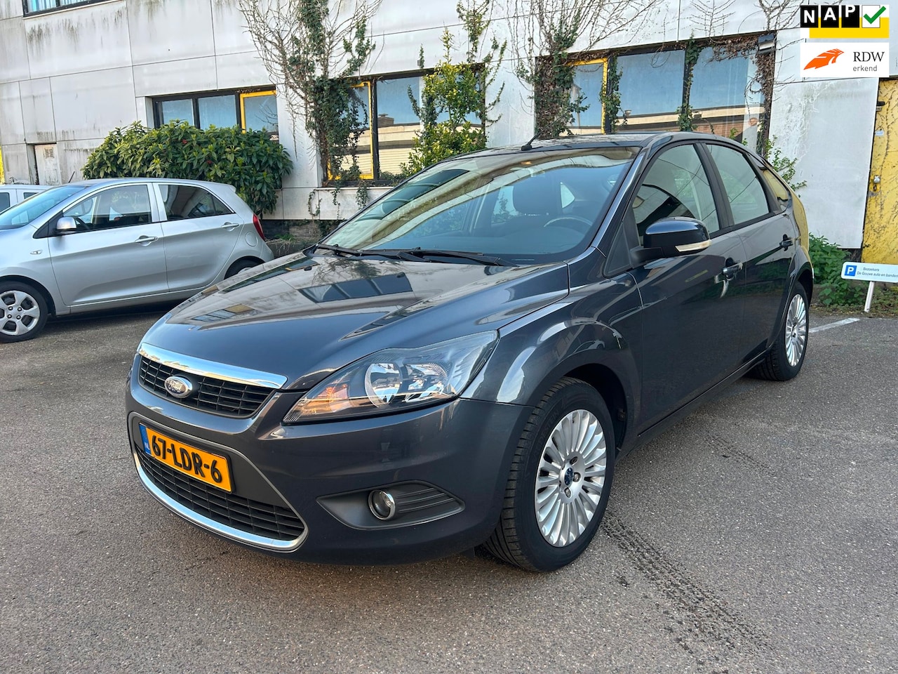 Ford Focus - 1.8 Limited / Airco / Cruise Control - AutoWereld.nl
