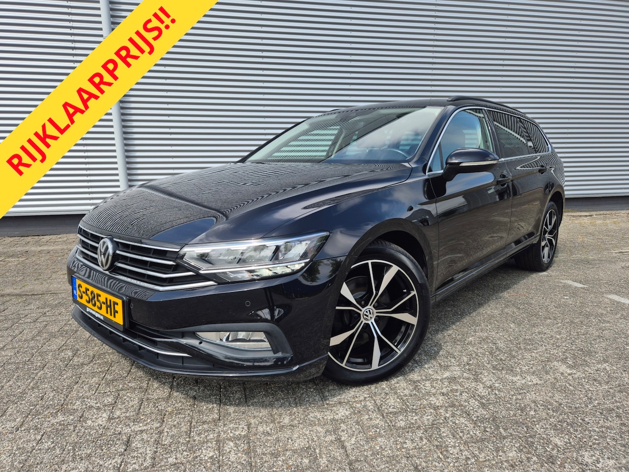 Volkswagen Passat Variant - 1.5 TSI Comfort Business Automaat, airco,cruise,navigatie parkeersensoren, - AutoWereld.nl