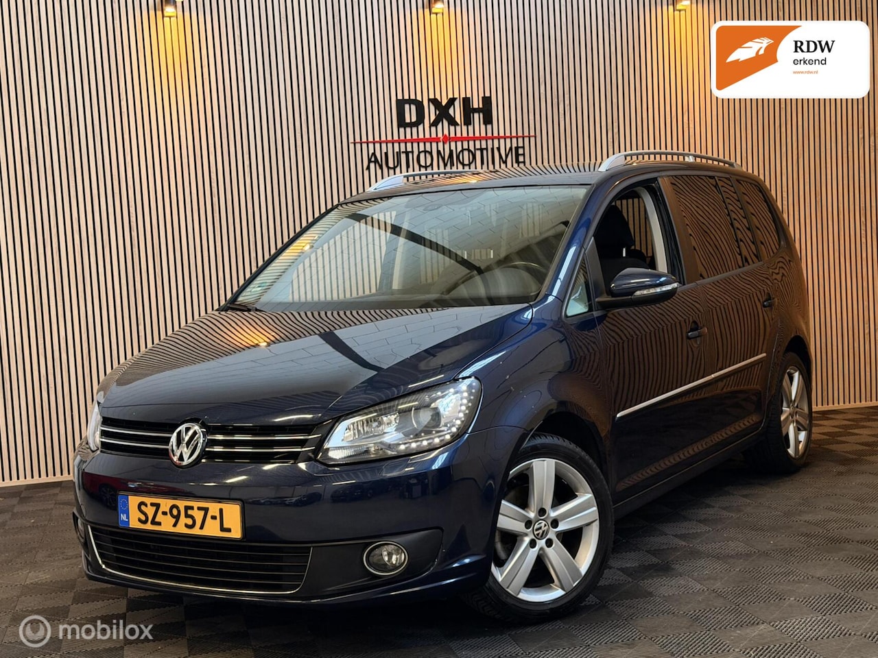 Volkswagen Touran - 1.4 TSI Highline 7p. 140pk XENON NAVI STVW - AutoWereld.nl