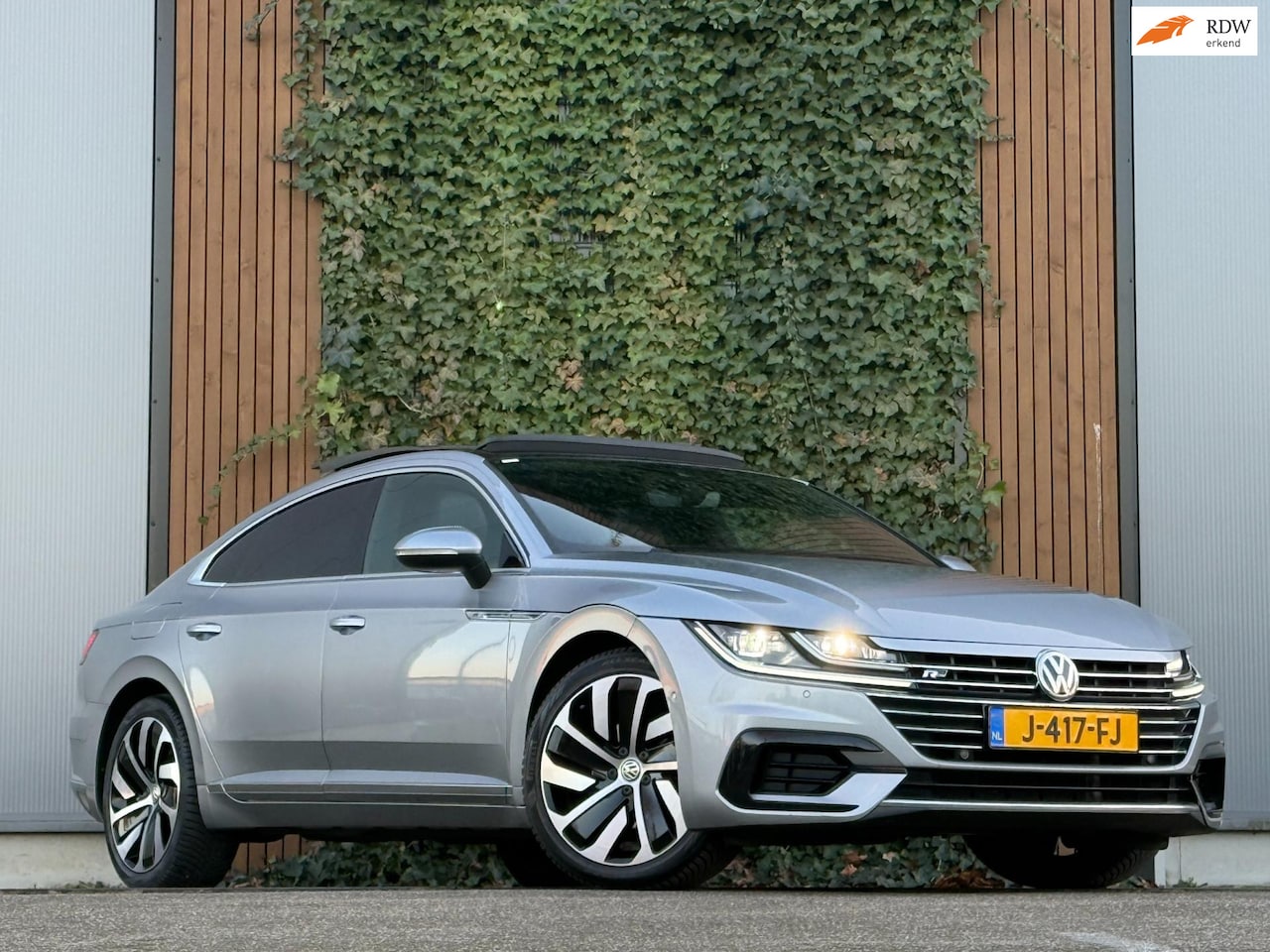 Volkswagen Arteon - 2.0 TSI Business R-line|PANO|VIRTUAL|FULL OPTION|DEALER ONDERHOUDEN - AutoWereld.nl