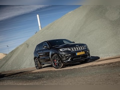 Jeep Grand Cherokee - 6.4 V8 SRT Grijs Kenteken - LPG/G3 - Pano - Leder - Xenon