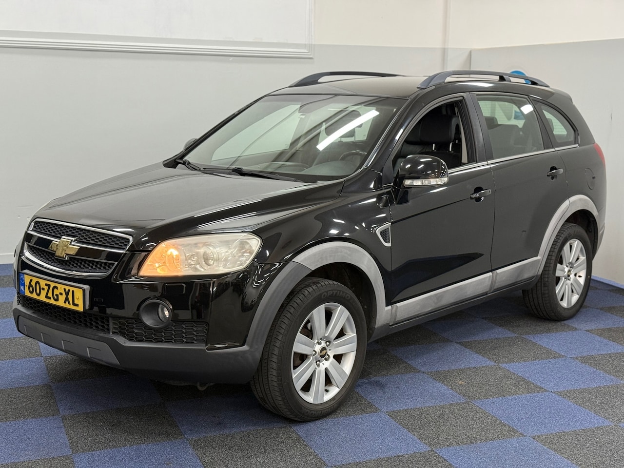 Chevrolet Captiva - 3.2i Executive / AUTOMAAT / 7 PERSN / NAVI MULTIEMEDIA - AutoWereld.nl