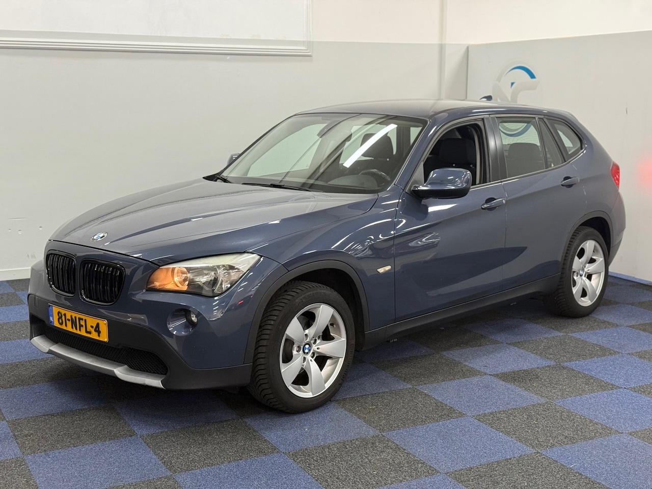 BMW X1 - SDrive18i Executive / KETTING VERVANGEN / RIJDT SCHAKELT GOED / NAVII - AutoWereld.nl