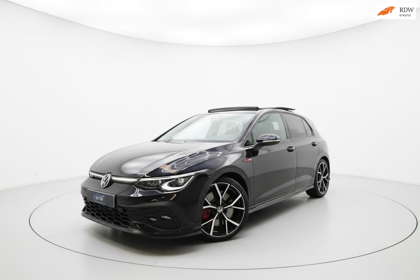 Volkswagen Golf - 2.0 TSI GTI CLUBSPORT PANO IQ H&K HEAD UP - AutoWereld.nl