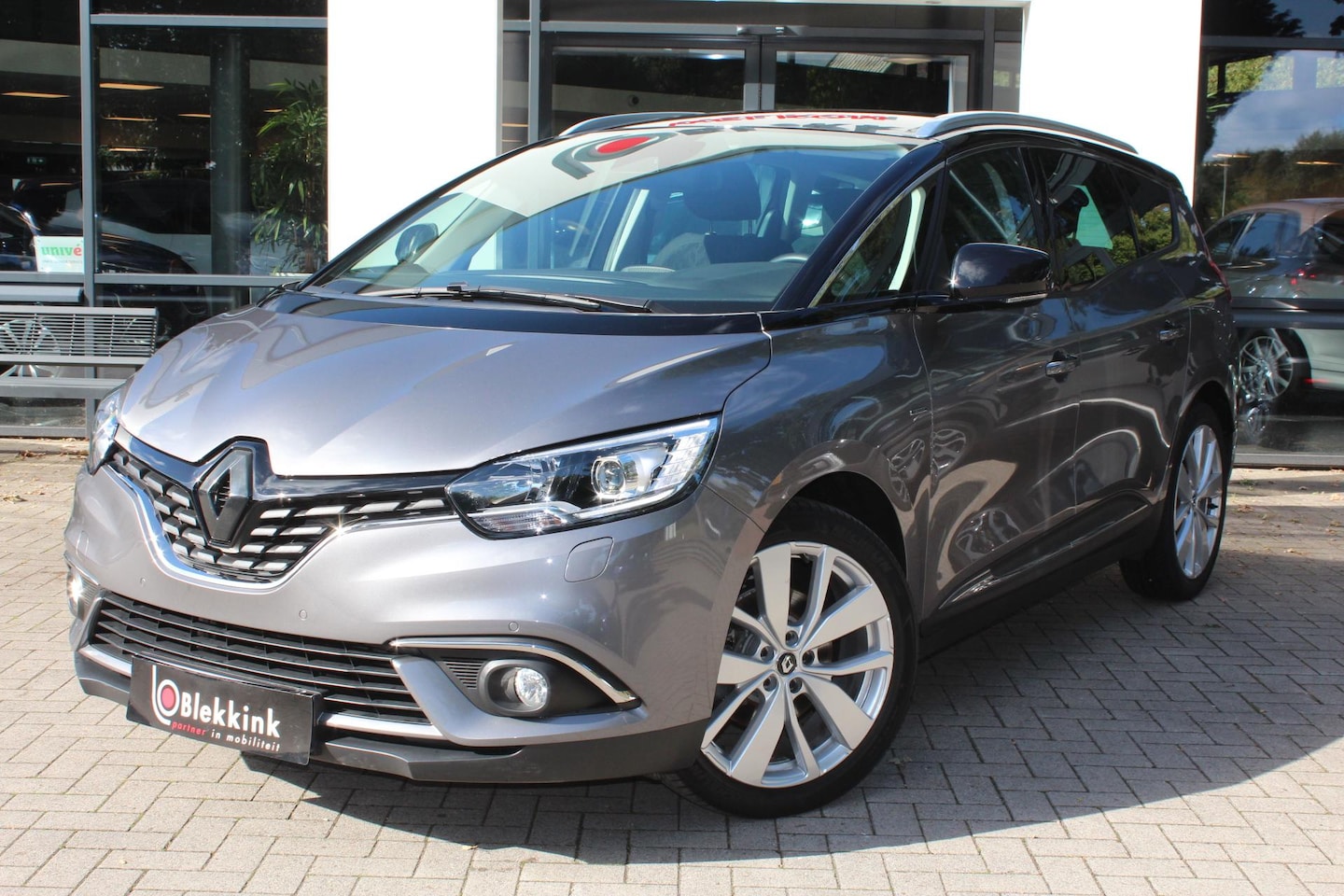 Renault Grand Scénic - 1.3 TCe 140 Limited Luxe Trekvrm 1800KG - AutoWereld.nl