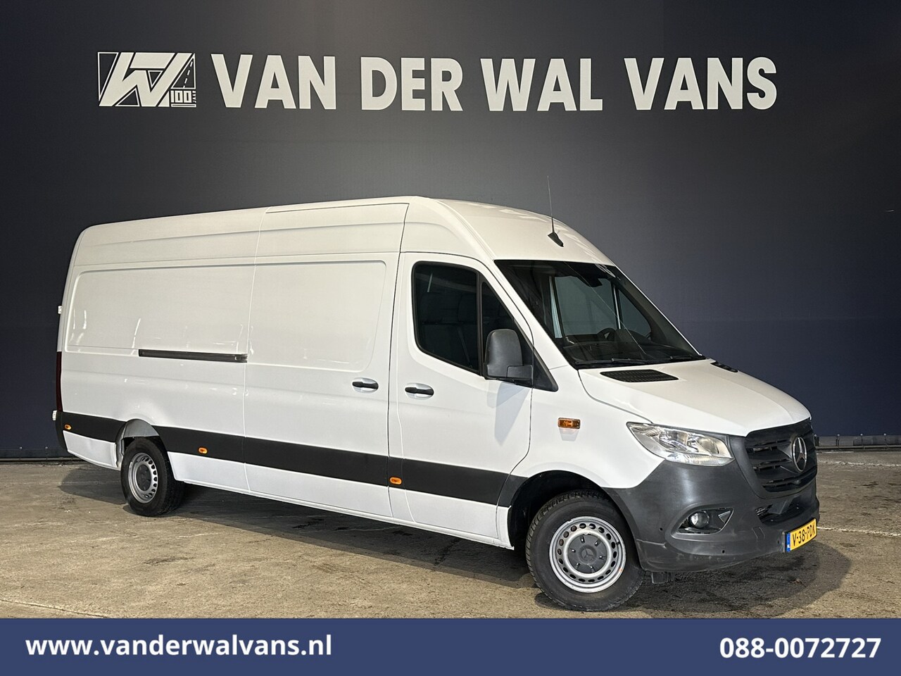 Mercedes-Benz Sprinter - 317 CDI 170pk L3H2 Euro6 Airco | 360 graden Camera | Navigatie | Apple Carplay | Cruisecon - AutoWereld.nl