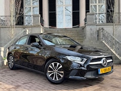 Mercedes-Benz A-klasse - 180 Sedan Navi Camera Climate Cruise Ctr Pdc Keyless Go Lmv