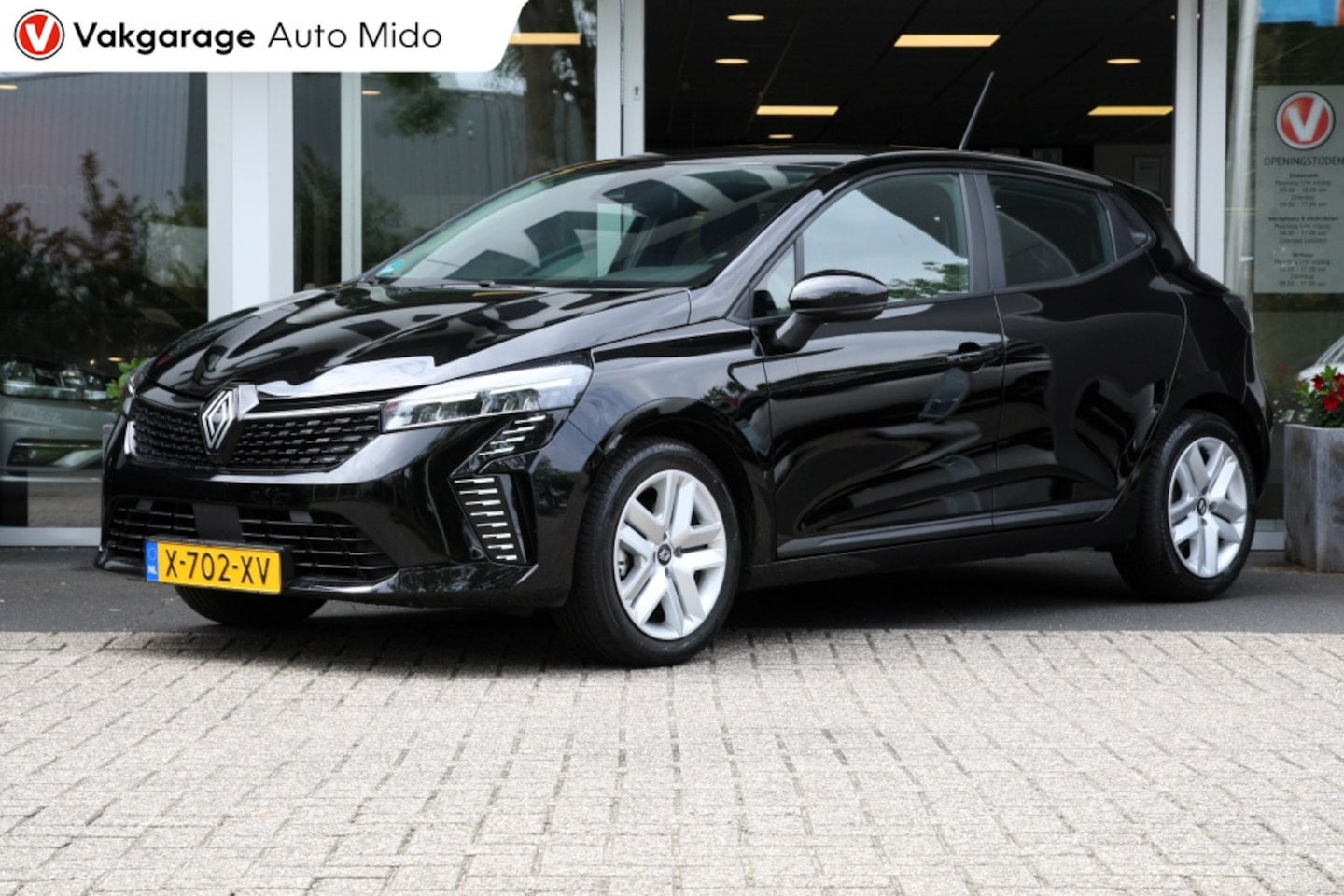 Renault Clio - 1.6 E-Tech Hybrid Automaat Evolution | 1e eigenaar | All-season - AutoWereld.nl