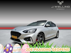 Ford Focus - 1.0 EcoBoost ST Line Pano / trekhaak / pdc