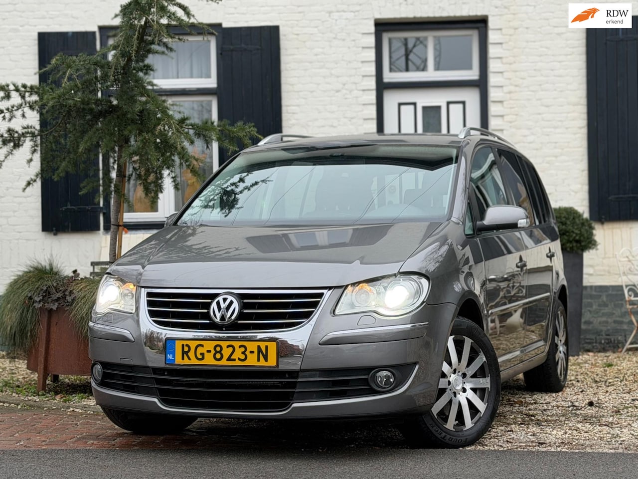 Volkswagen Touran - 1.4 TSI Highline Business|7-Persoons|Automaat| - AutoWereld.nl