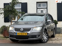 Volkswagen Touran - 1.4 TSI Highline Business|7-Persoons|Automaat|