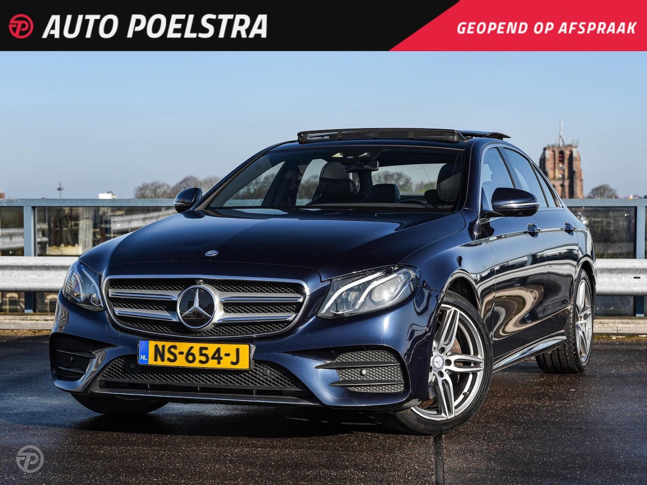 Mercedes-Benz E-klasse - 200 Ambition AMG Line Panoramadak HUD Widescreen Burmester Sfeerverlichting Keyless Distro - AutoWereld.nl