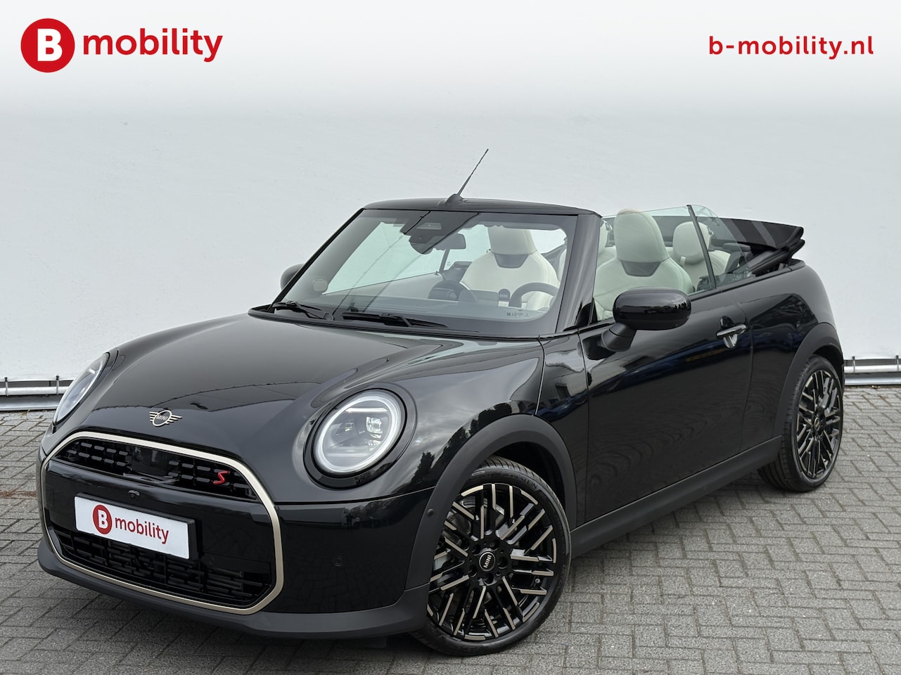 MINI Cabrio - 2.0 Cooper S Favoured XL Adaptive Cruise Control | 360 Camera | Massagestoel | Stuur/Stoel - AutoWereld.nl