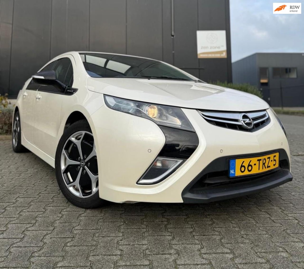 OPEL AMPERA
