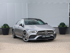 Mercedes-Benz CLA-Klasse - 200 164PK AMG Night Aut. Pano|Trekh|Elek stoelen|Mat|Sfeervl