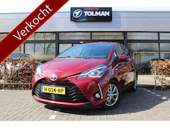 Toyota Yaris - 1.5 Hybrid Dynamic 2e Paasdag open van 10:00 - 15:00 | Rijklaar | ''Trekhaak'' | Apple/And