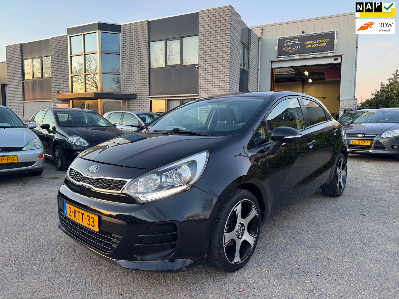 Kia Rio - 1.2 CVVT Plus Pack Airco Navi Led - AutoWereld.nl
