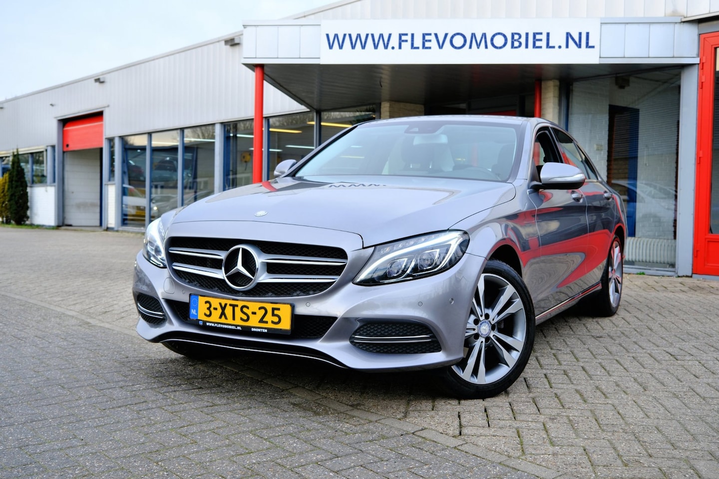 Mercedes-Benz C-klasse - 180 Lease Edition Navi|LED|Sporstoelen|LMV|Clima - AutoWereld.nl