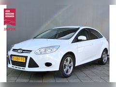Ford Focus - BWJ 2014 | 1.0T 101PK Edition | AIRCO | CRUISE | LICHTMETAAL | PRIVACY GLASS | RADIO/CD |