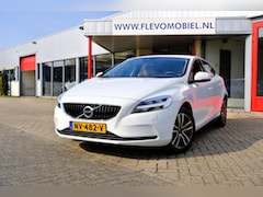 Volvo V40 - 2.0 T2 Nordic+ Leder|1e Eig|Navi|Clima|LMV
