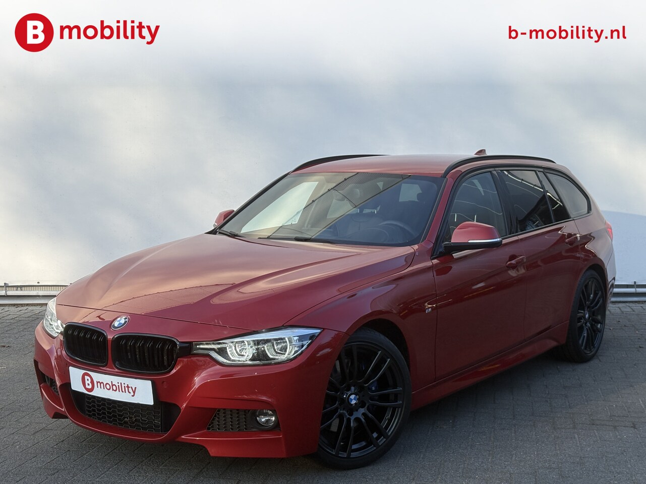 BMW 3-serie Touring - 320i High Executive M-Sport Trekhaak Head Up | Apple CarPlay | Hifi | DAB | Leer - AutoWereld.nl