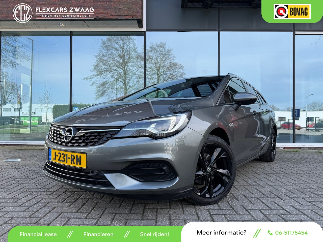 Opel Astra Sports Tourer - 1.2 Turbo Elegance - Navi - Climate - Parkeerhulp - Trekhaak - Org.NL - AutoWereld.nl