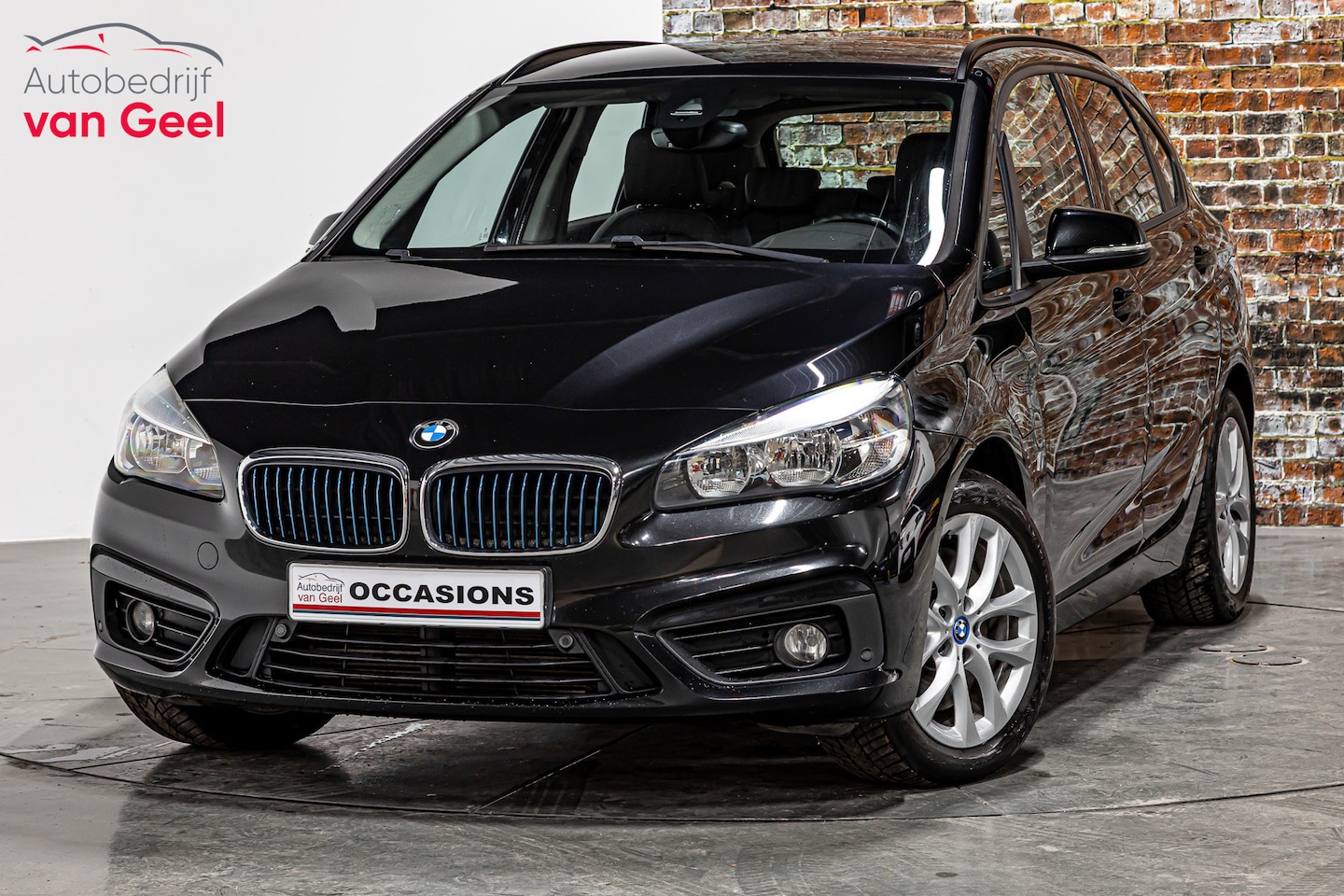 BMW 2-serie Active Tourer - 225xe iPerformance Executive 225xe iPerformance Executive - AutoWereld.nl