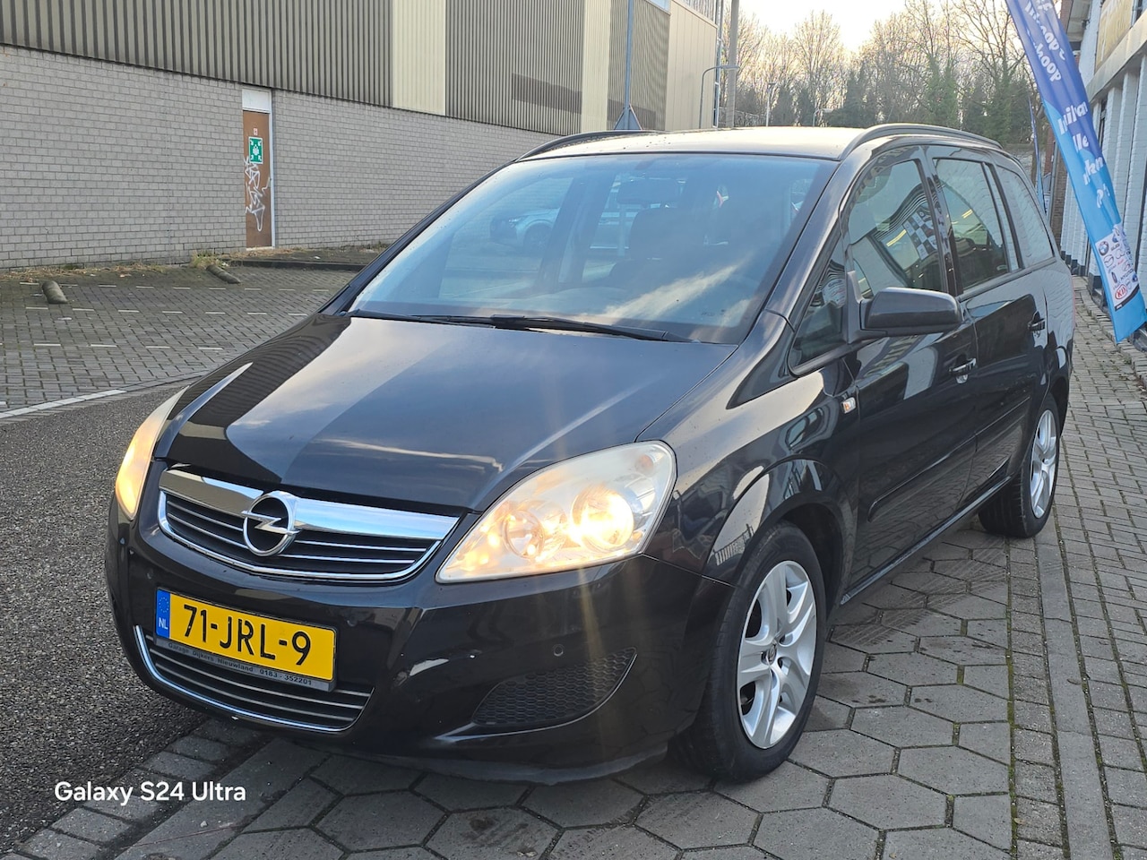 Opel Zafira - 1.6 Cosmo*nette auto*7 personen*apk*airco*trekhaak*dealer onderhoud*trekhaak*inruil mog !! - AutoWereld.nl