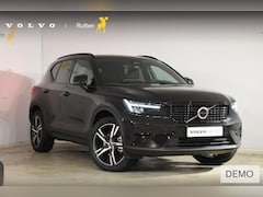 Volvo XC40 - B4 211PK Automaat Plus Dark / Navigatie / Adaptive Cruise / Harman Kardon / Stuur- & Stoel