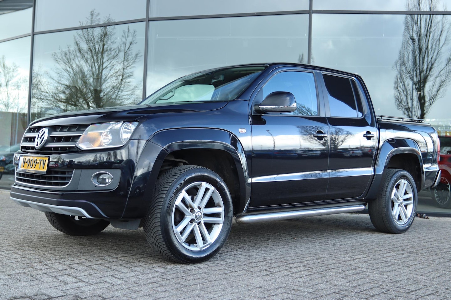 Volkswagen Amarok - 2.0 TDI 4MOTION BM PLUS HIGLINE AUT. | LEDER | BLUETOOTH | CRUISE | STOELVERW. | CLIMATE - AutoWereld.nl