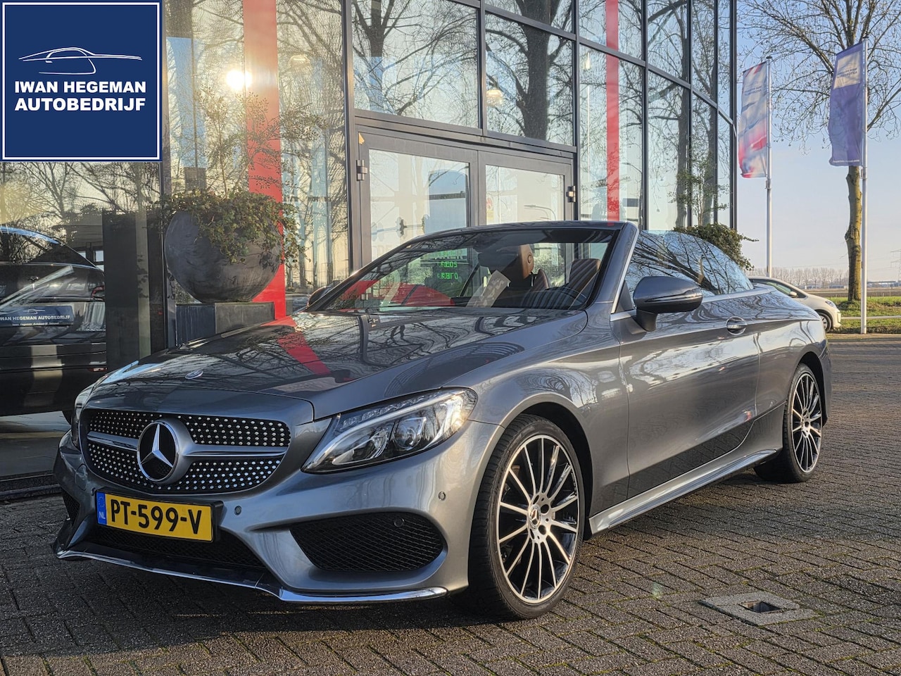 Mercedes-Benz C-klasse Cabrio - 180 Prestige AMG-Styling AUTOMAAT | Leer | Navi | 19 inch | Cruise Control | ECC | PDC - AutoWereld.nl