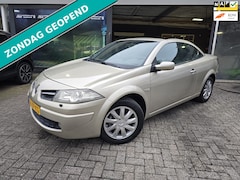 Renault Mégane coupé cabriolet - 1.6-16V Tech Line | NIEUWE APK | 12MND GARANTIE | LEDER | CRUISE | AIRCO |