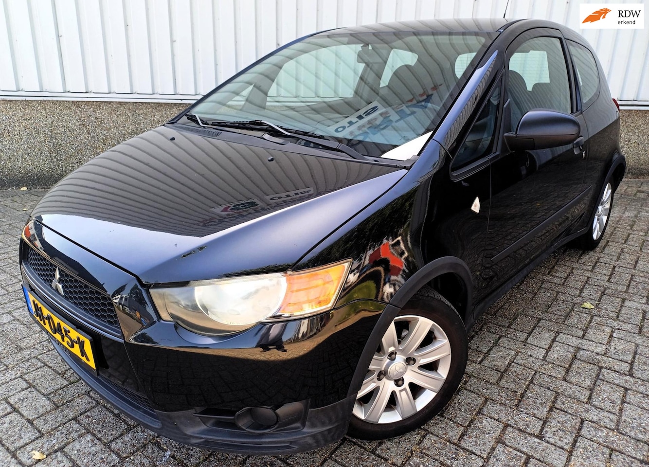 Mitsubishi Colt - 1.1 Inbusiness * APK tot 02-04-2027 - AutoWereld.nl