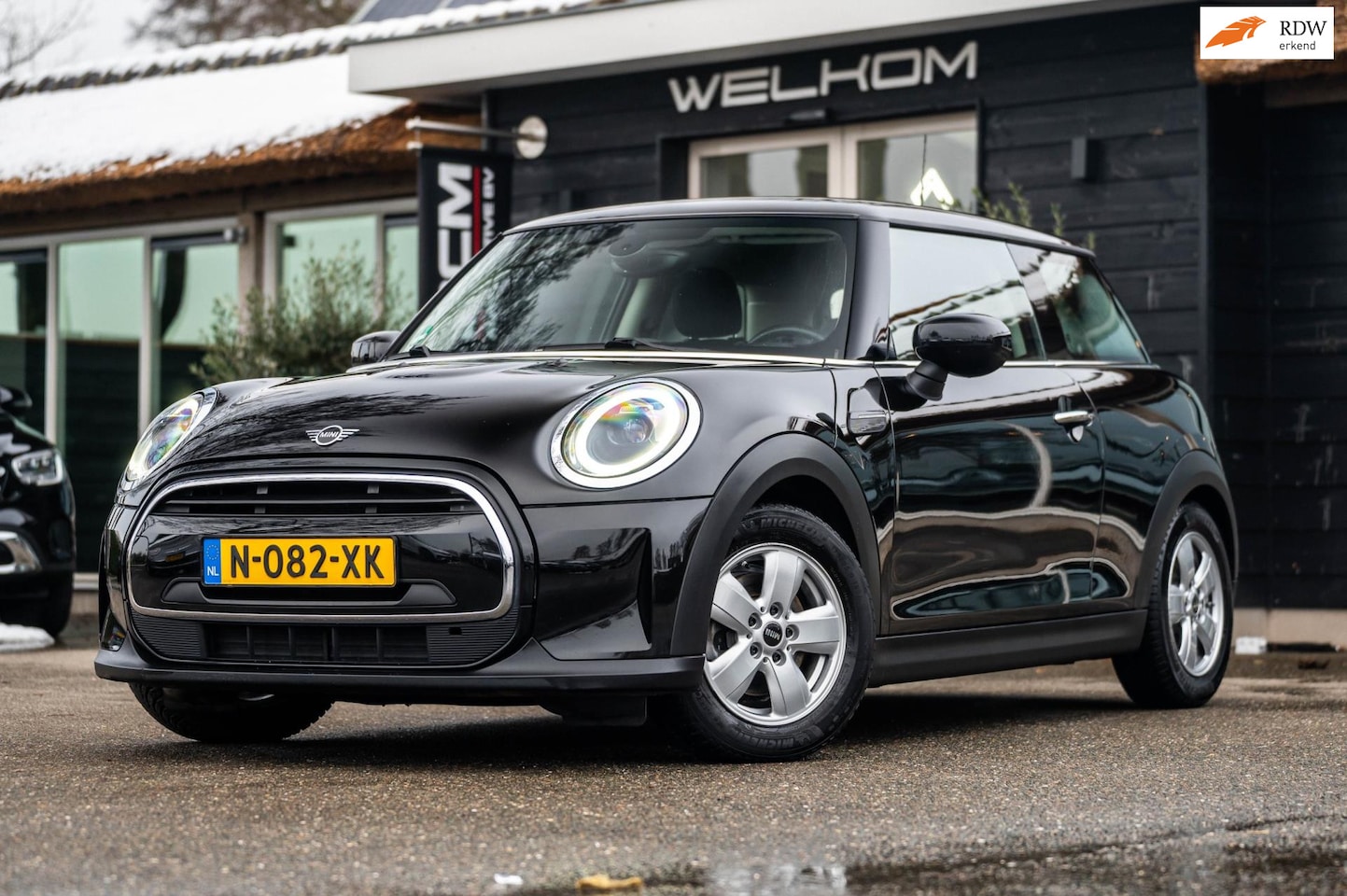 MINI One - Mini 1.5 Essential I NAP I Navigatie I Climate I Cruise I Dealeronderhouden I 1e Eigenaar - AutoWereld.nl