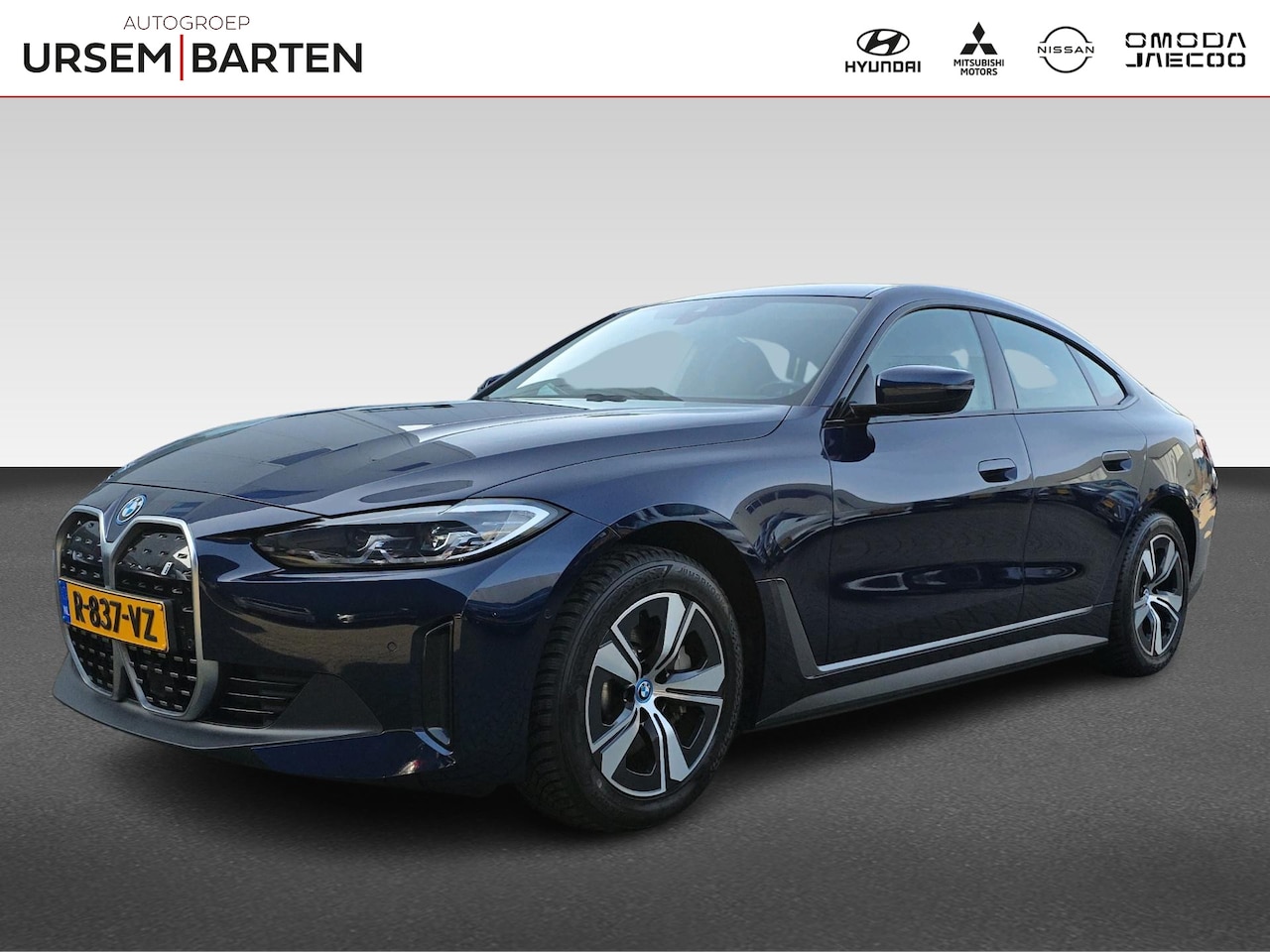 BMW i4 - eDrive40 84 kWh | Automaat | Harman & Kardon | Adaptive Cruisecontrol | Elektrische koffer - AutoWereld.nl