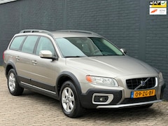 Volvo XC70 - 2.4 D5 Kinetic LEER TREKHAAK GOED ONDERHOUDEN