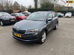 Skoda Karoq - 1.0 TSI Style , carplay , pdc , 82.000 km NAP