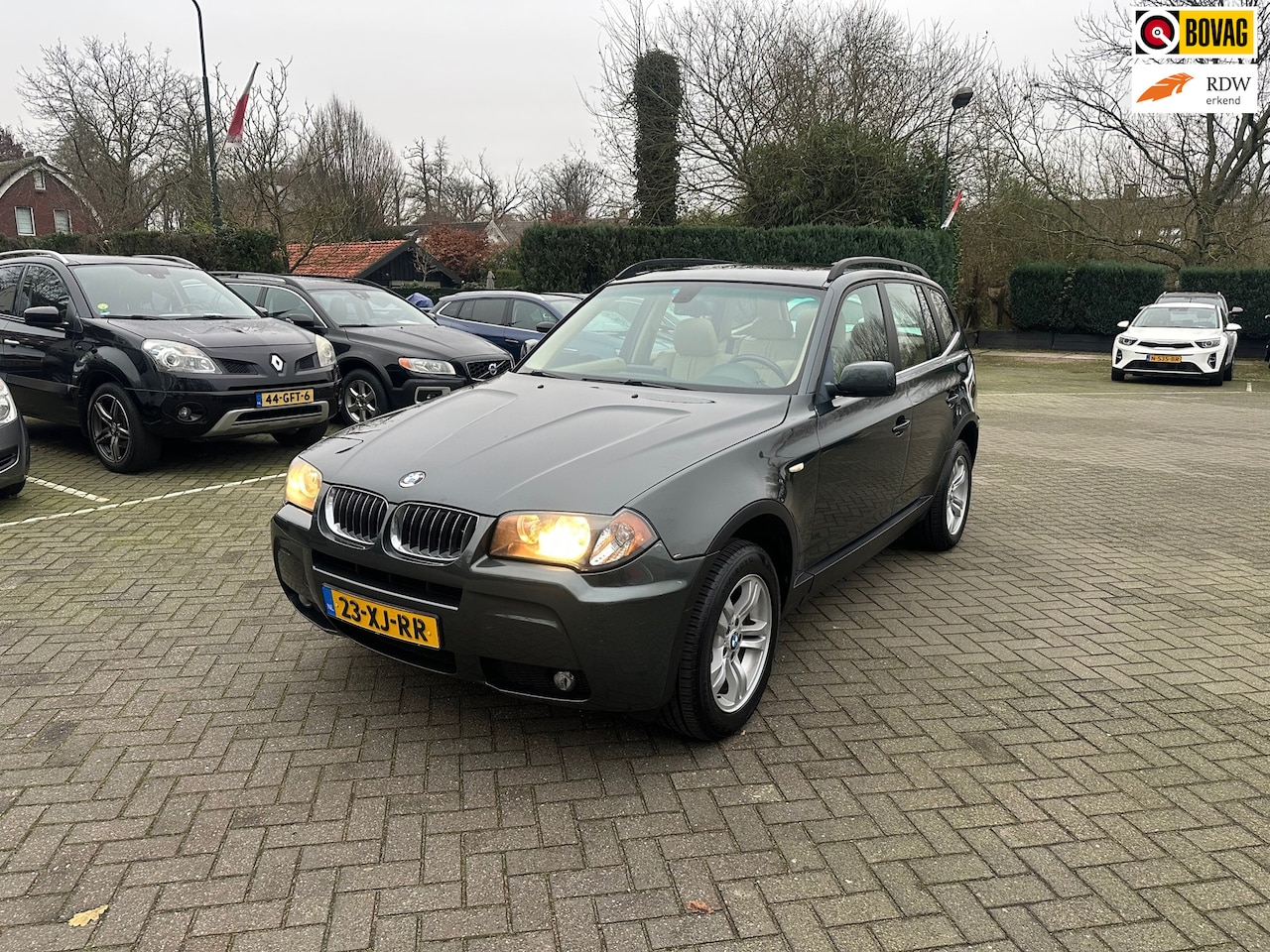 BMW X3 - 3.0i Business Line 3.0i Business Line, automaat , leer , panoramadak 118.000 miles - AutoWereld.nl