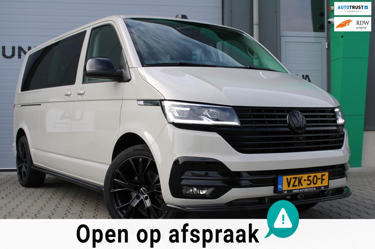 Volkswagen Transporter Caravelle - T6.1 DSG | DUBBELE CABINE/ SCHUIFDEUR | VIRTUAL | 20" | ACC | CAMERA | 1E EIG! - AutoWereld.nl