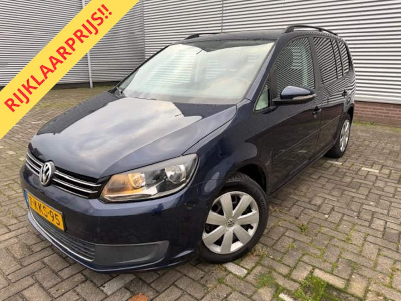 Volkswagen Touran - 1.2 TSI Comfortline BlueMotion 1.2 TSI Comfortline BlueMotion,trekhaak,navigatie,rijdt perfect-diverse gebruikschades! - AutoWereld.nl