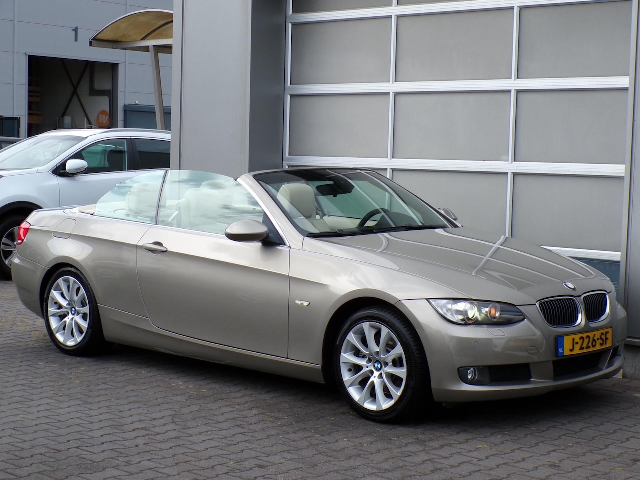 BMW 3-serie Cabrio - 325i|Xenon|Cruise|Stoelverw.|Leder|Trekh. - AutoWereld.nl