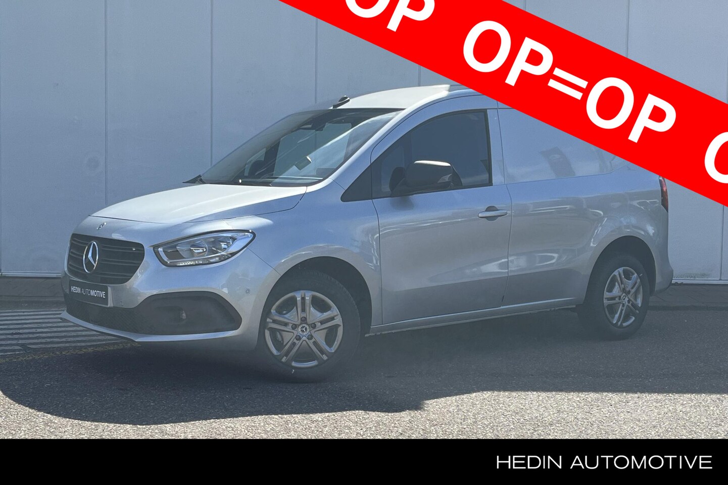 Mercedes-Benz Citan - 110 Diesel L1 Pro | Trekhaak | Kunststof Laadruimte Bekleding met Houten Vloer | Smartphon - AutoWereld.nl